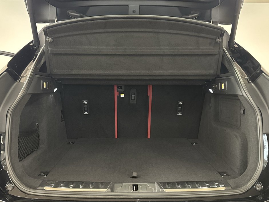 2024 Jaguar F-PACE P 550 SVR-23