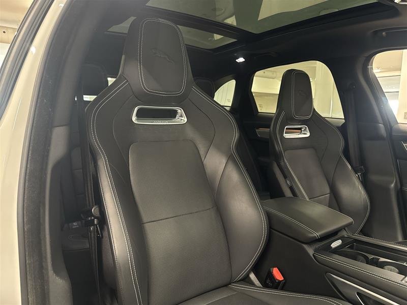 2024 Jaguar F-PACE P250 R-DYNAMIC S-16