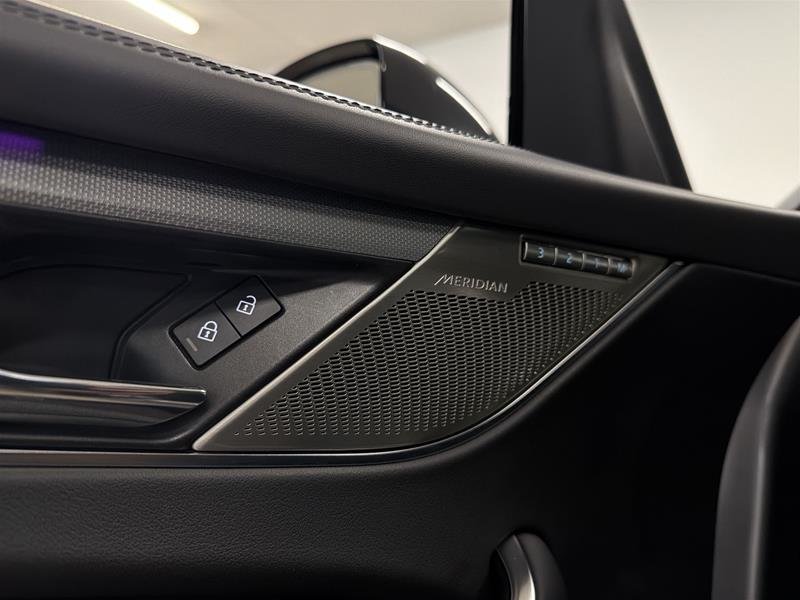 2024 Jaguar F-PACE P 550 SVR-18