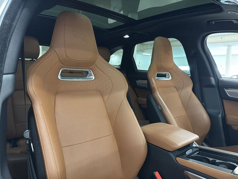 2024 Jaguar F-PACE P250 R-DYNAMIC S-16