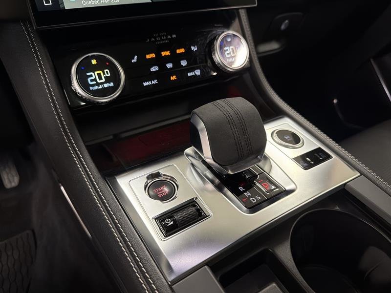 Jaguar F-PACE P250 R-DYNAMIC S 2024-12