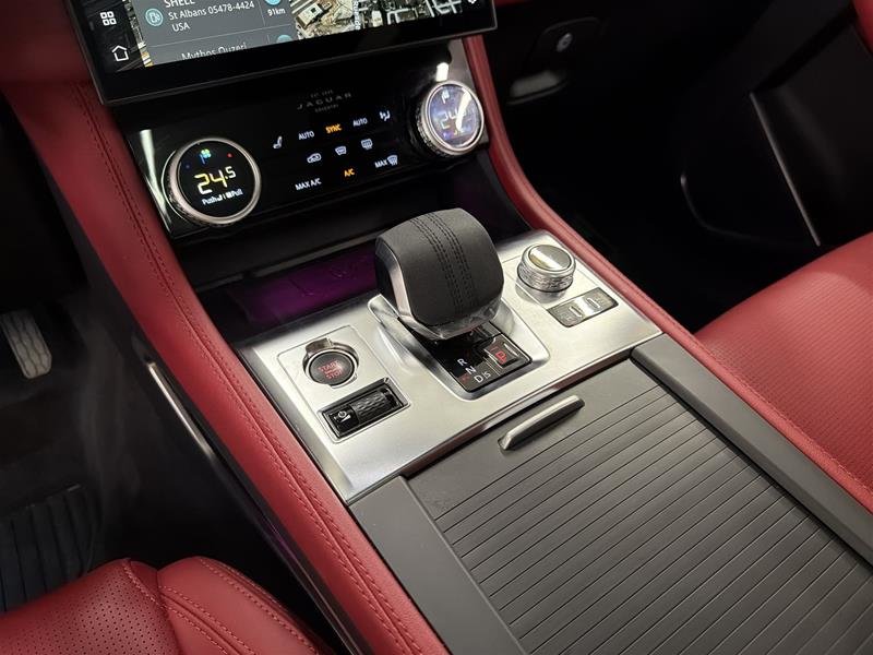 Jaguar F-PACE P400 R-Dynamic S Auto 2025-12