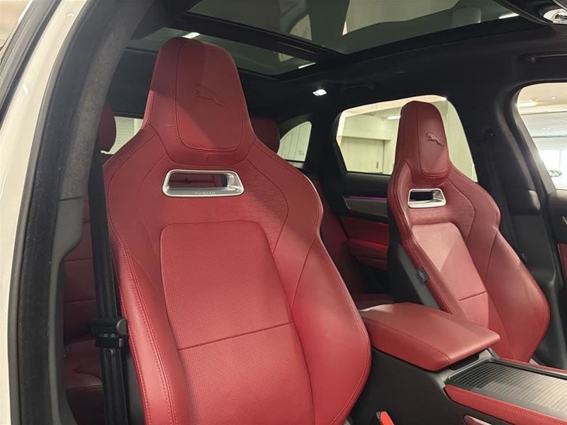 Jaguar F-PACE P400 R-Dynamic S Auto 2025-15