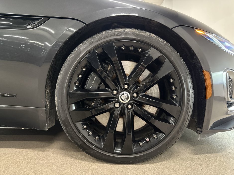 2024 Jaguar F-Type Coupe P450 75 AWD-26