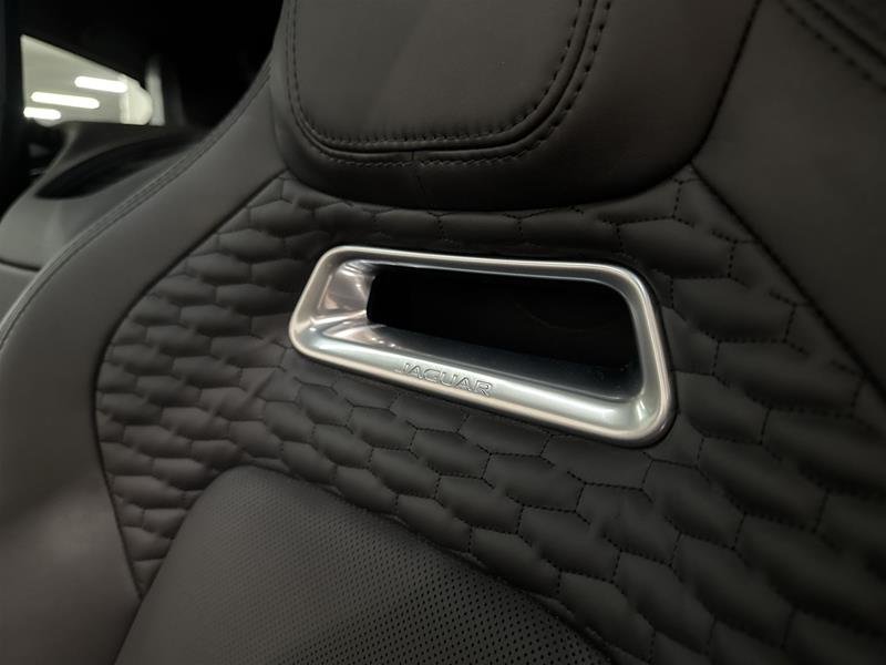 Jaguar F-Type Coupe P450 75 AWD 2024-15