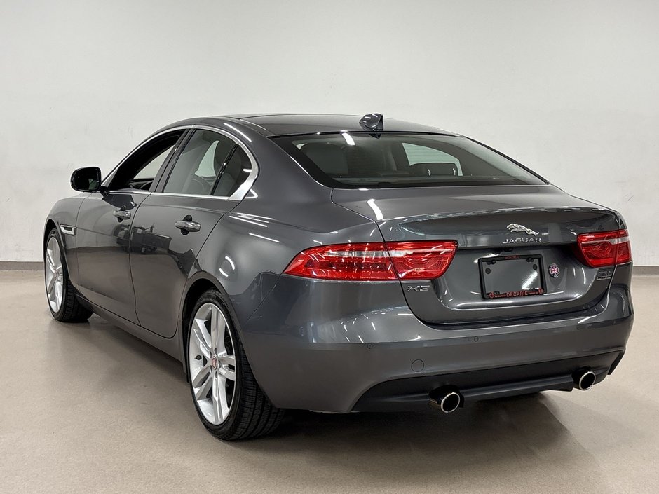 2018 Jaguar XE 35t 3.0L AWD Prestige-6