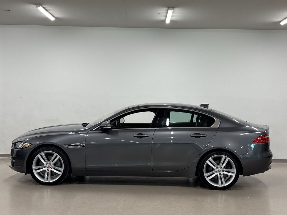 2018 Jaguar XE 35t 3.0L AWD Prestige-7