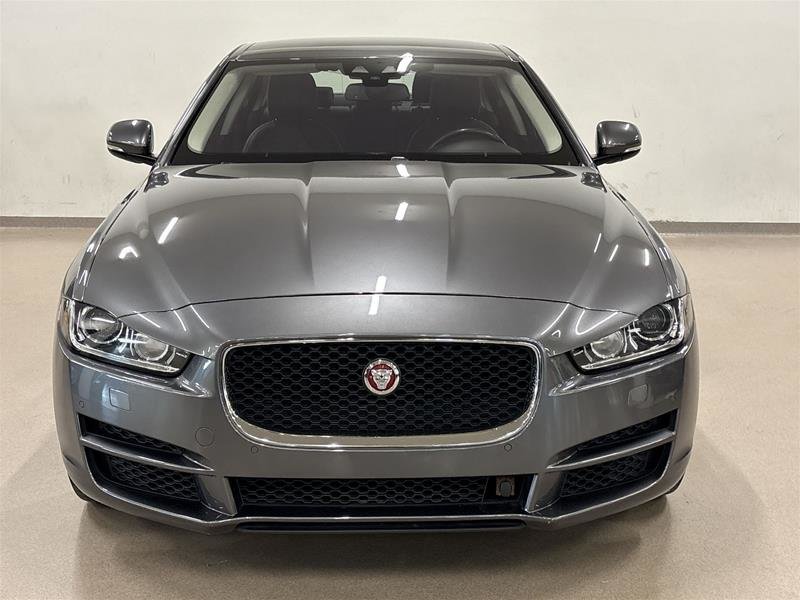 Jaguar XE 35t 3.0L AWD Prestige 2018-1