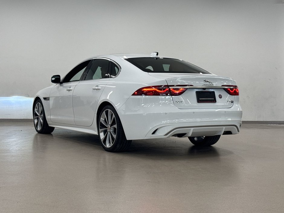Jaguar XF P300 AWD R-Dynamic SE 2022-13