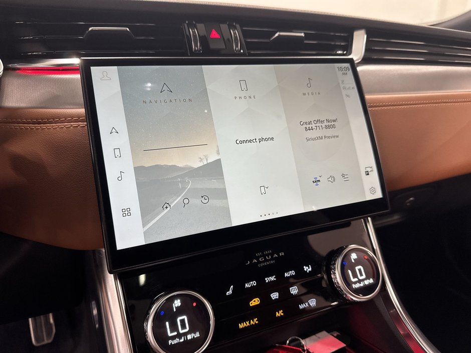 Jaguar XF P300 AWD R-Dynamic SE 2022-18