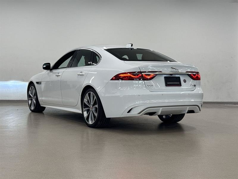 2022 Jaguar XF P300 AWD R-Dynamic SE-8