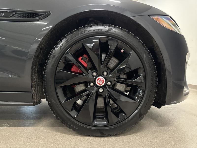 Jaguar XF P300 AWD R-Dynamic SE 2023-18
