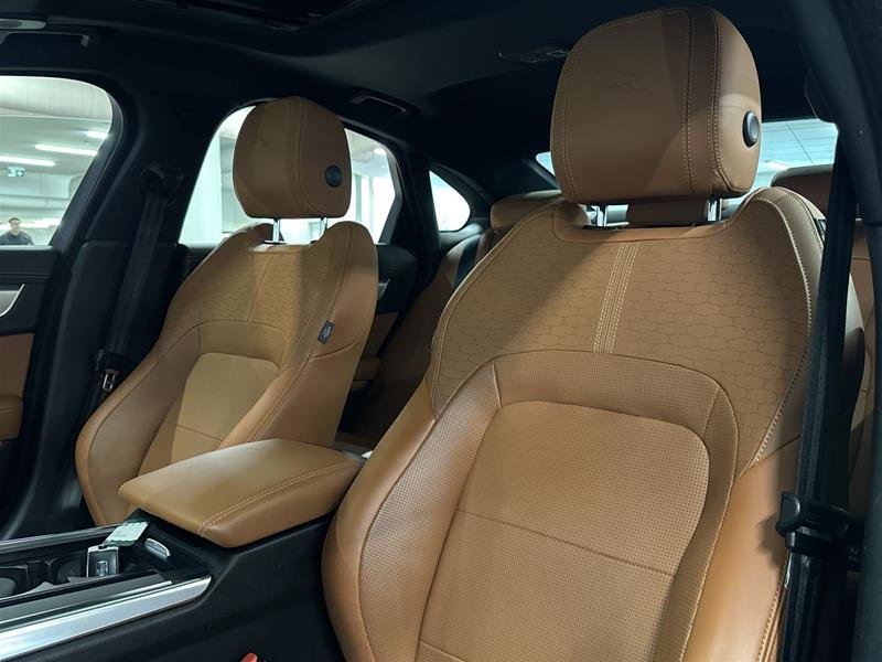 Jaguar XF P300 AWD R-Dynamic SE 2023-7