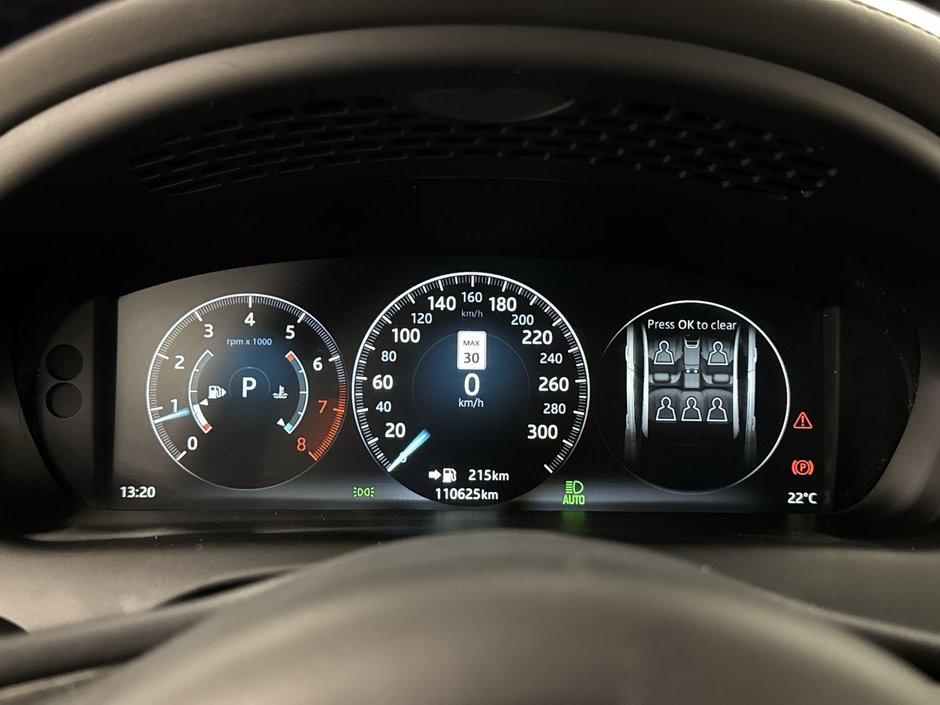 2017 Jaguar XJ 3.0L V6 AWD Portfolio-16