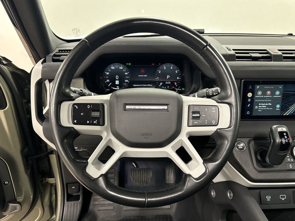 2023 Land Rover Defender 110 P400 X-Dynamic SE-19