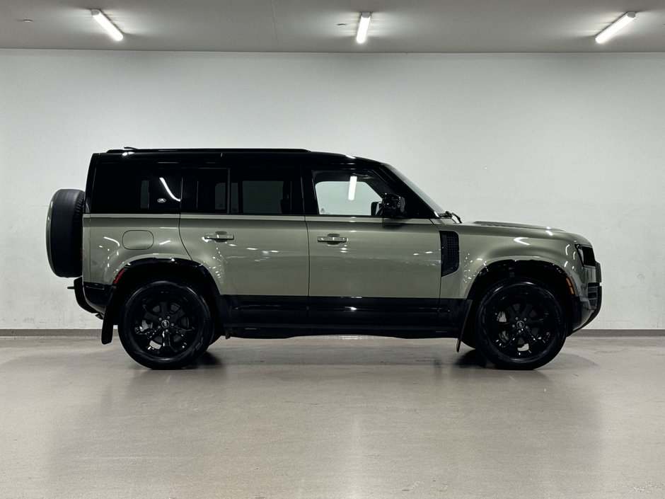 Land Rover Defender 110 P400 X-Dynamic SE 2023-10