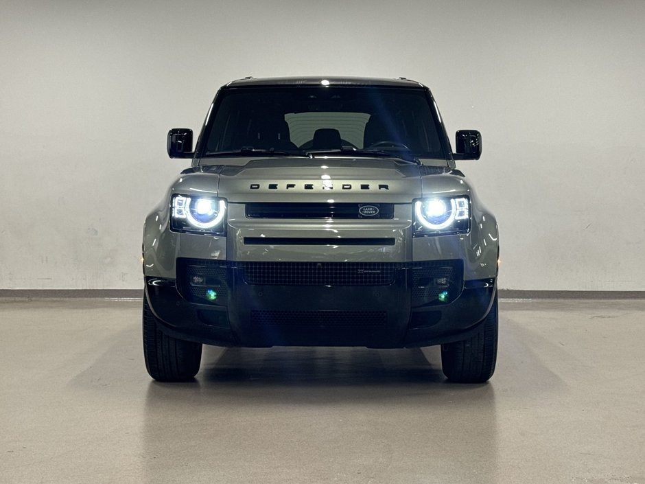 2023 Land Rover Defender 110 P400 X-Dynamic SE-2