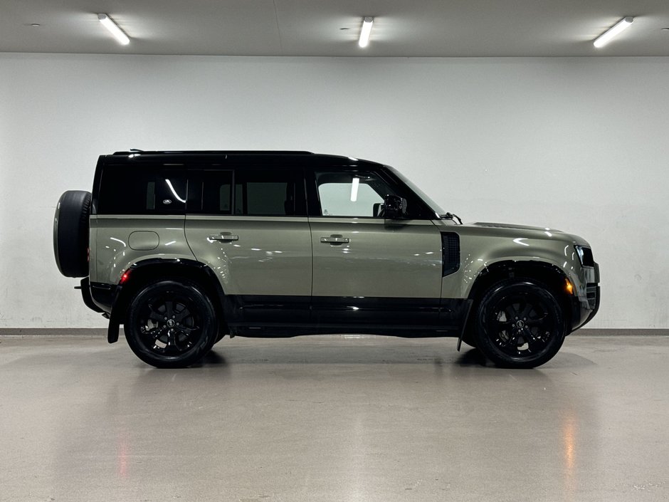 2023 Land Rover Defender 110 P400 X-Dynamic SE-8