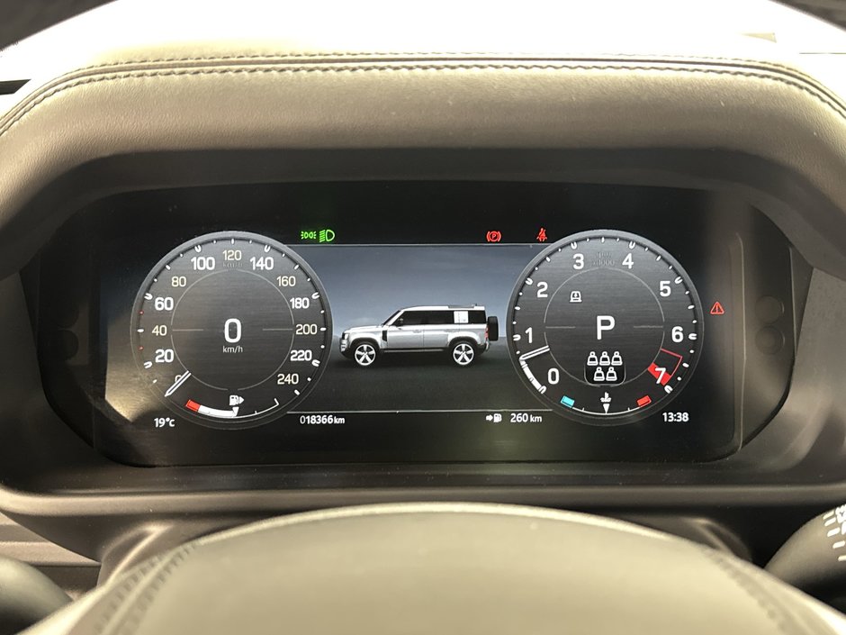 2023 Land Rover Defender 110 P400 X-Dynamic SE (2)-16