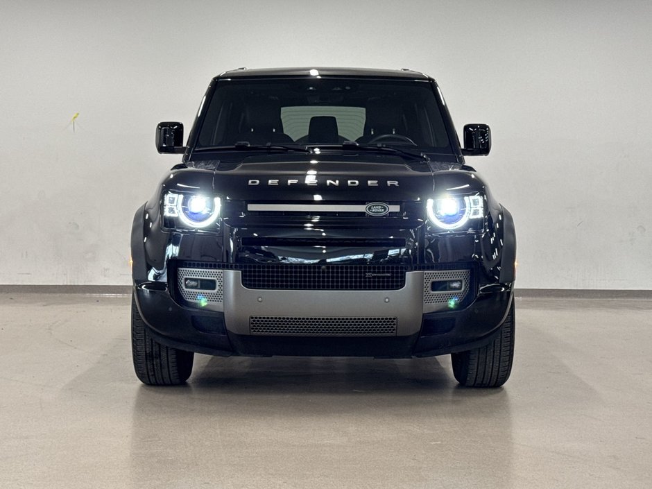 2023 Land Rover Defender 110 P400 X-Dynamic SE (2)-9