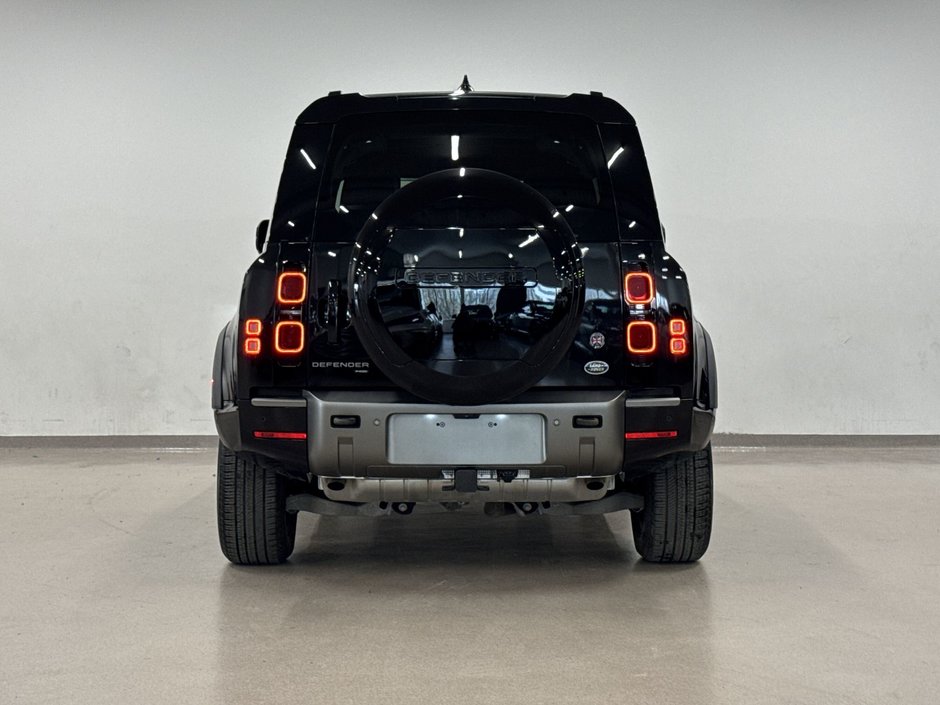 2023 Land Rover Defender 110 P400 X-Dynamic SE (2)-6