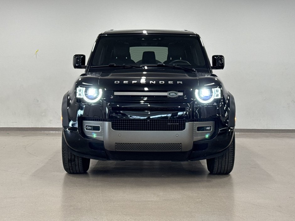 2023 Land Rover Defender 110 P400 X-Dynamic SE (2)-2