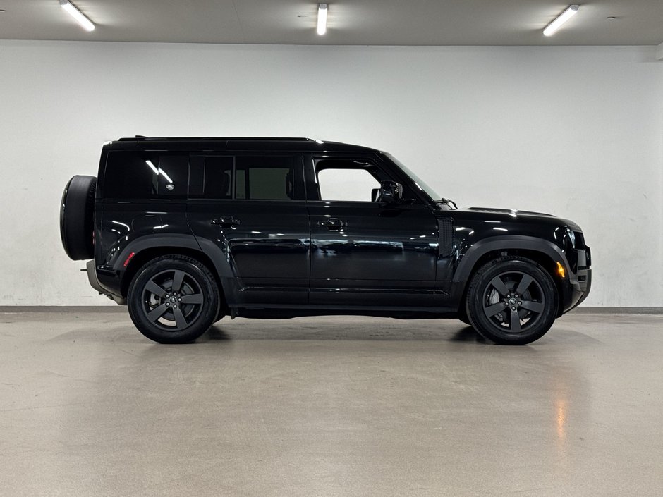 2023 Land Rover Defender 110 P400 X-Dynamic SE (2)-10