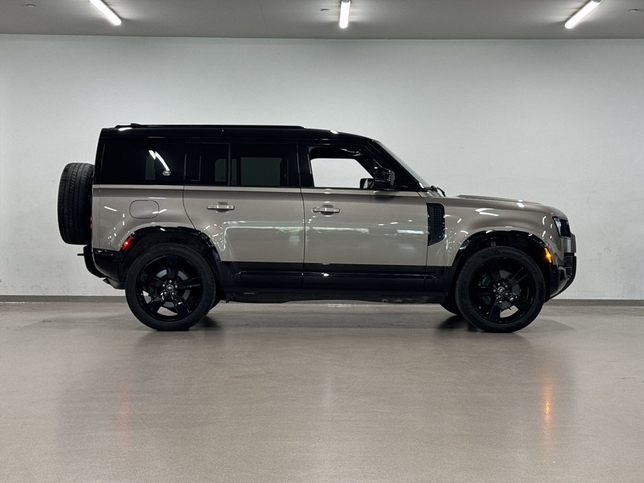 2023 Land Rover Defender 110 P400 X-Dynamic SE-8