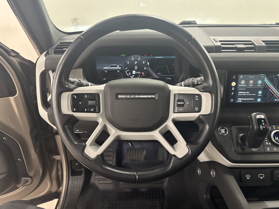 2023 Land Rover Defender 110 P400 X-Dynamic SE-19