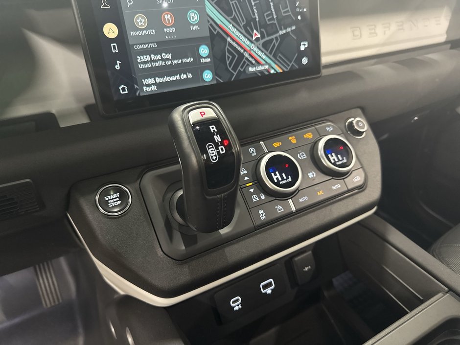 2023 Land Rover Defender 110 P400 X-Dynamic SE-20