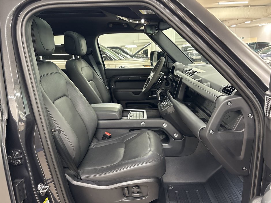 Land Rover Defender 110 P525 Carpathian Edition (2) 2023-23
