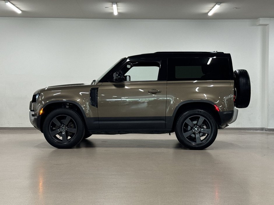2023 Land Rover Defender 90 P300 S (2)-11
