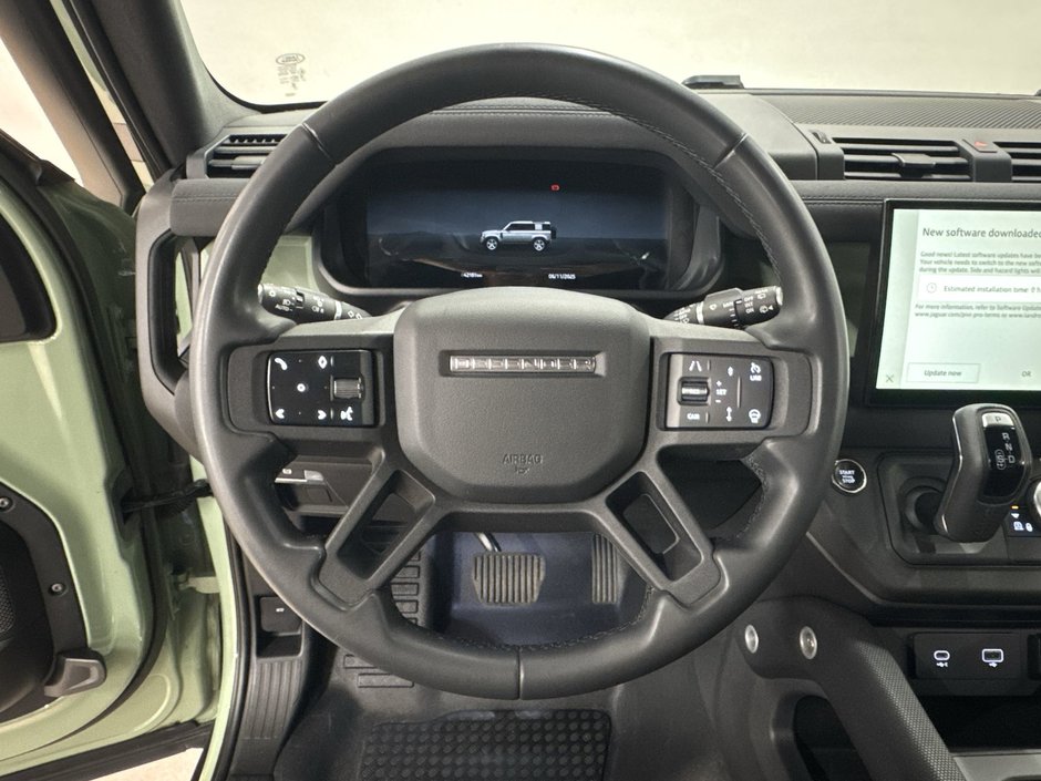 2023 Land Rover Defender 110 P400 75th Anniversary (2)-19