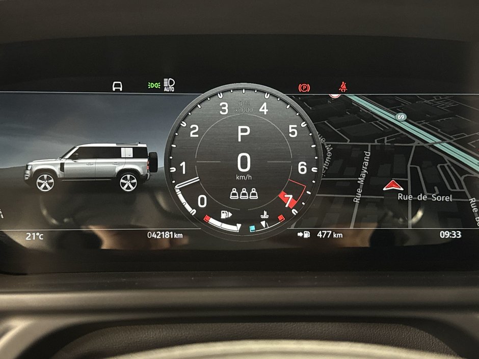 2023 Land Rover Defender 110 P400 75th Anniversary (2)-16