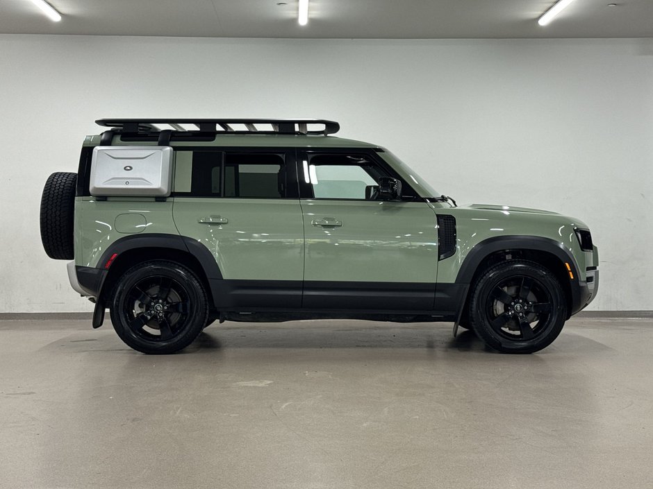 2023 Land Rover Defender 110 P400 75th Anniversary (2)-10