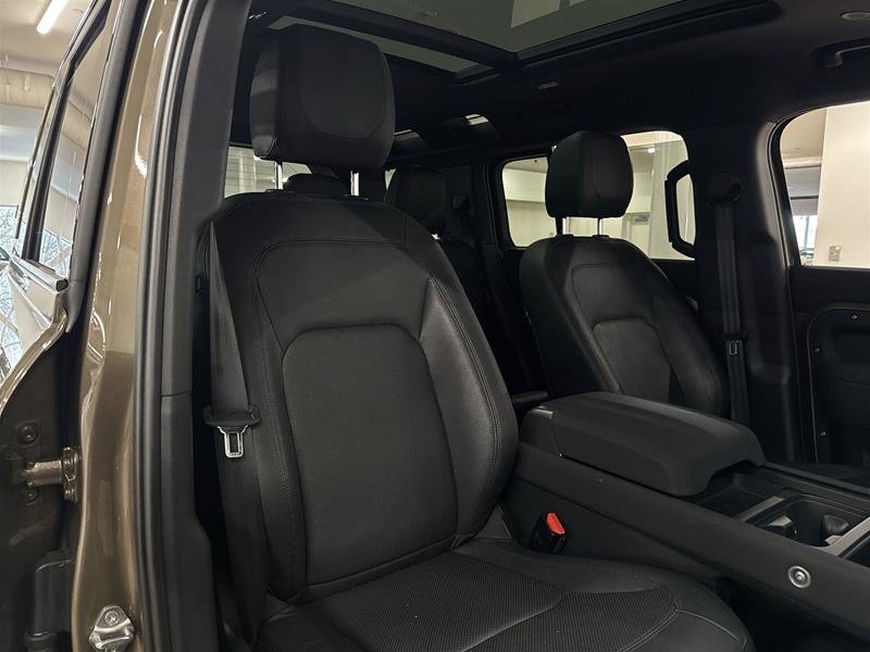 Land Rover Defender 110 P300 S (2) 2023-16