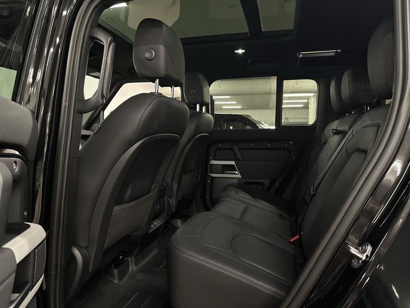 2023 Land Rover Defender 110 P300 S-14