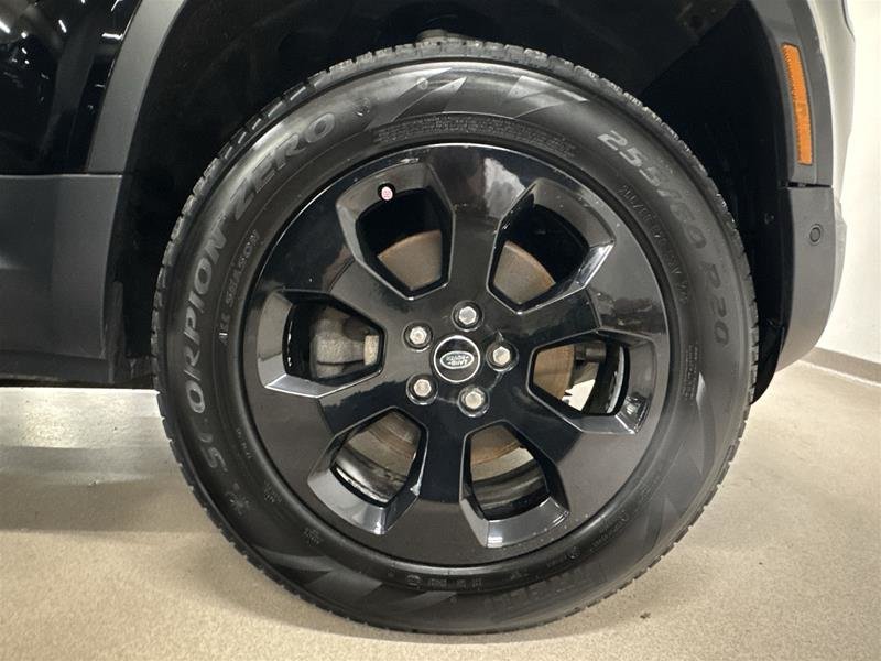 2023 Land Rover Defender 110 P300 S-18