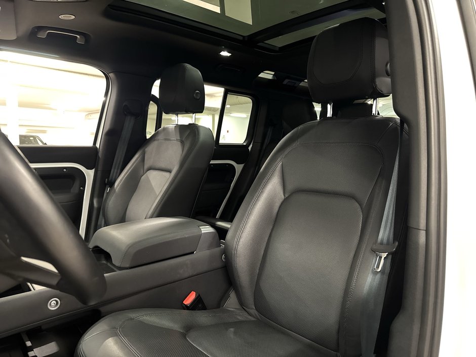 2023 Land Rover Defender 110 P300 S-15