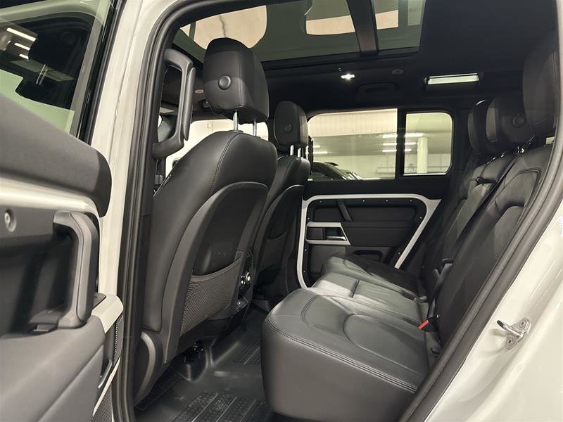 2023 Land Rover Defender 110 P300 S-14