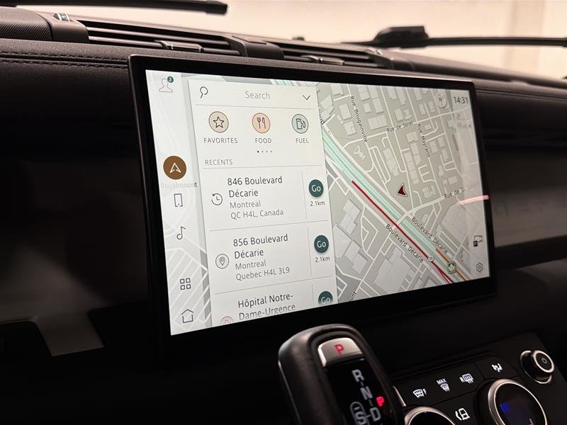 2023 Land Rover Defender 130 P400 SE (2)-10