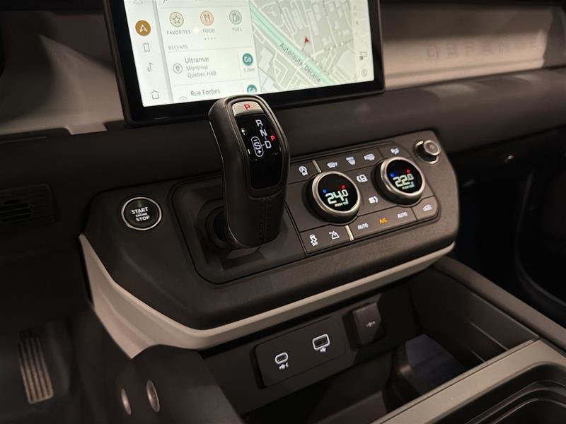 Land Rover Defender 110 P300 S (2) 2023-12