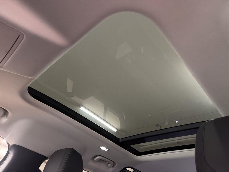 Land Rover Defender 110 P400 SE (2) 2023-10