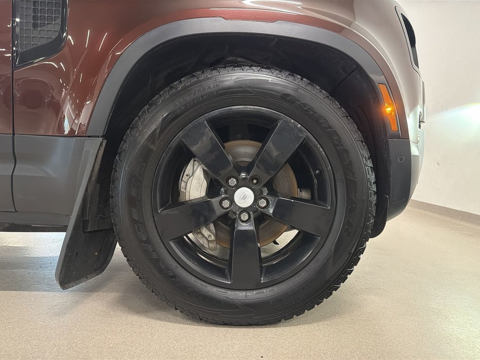 Land Rover Defender 130 P400 First Edition (2) 2023-26