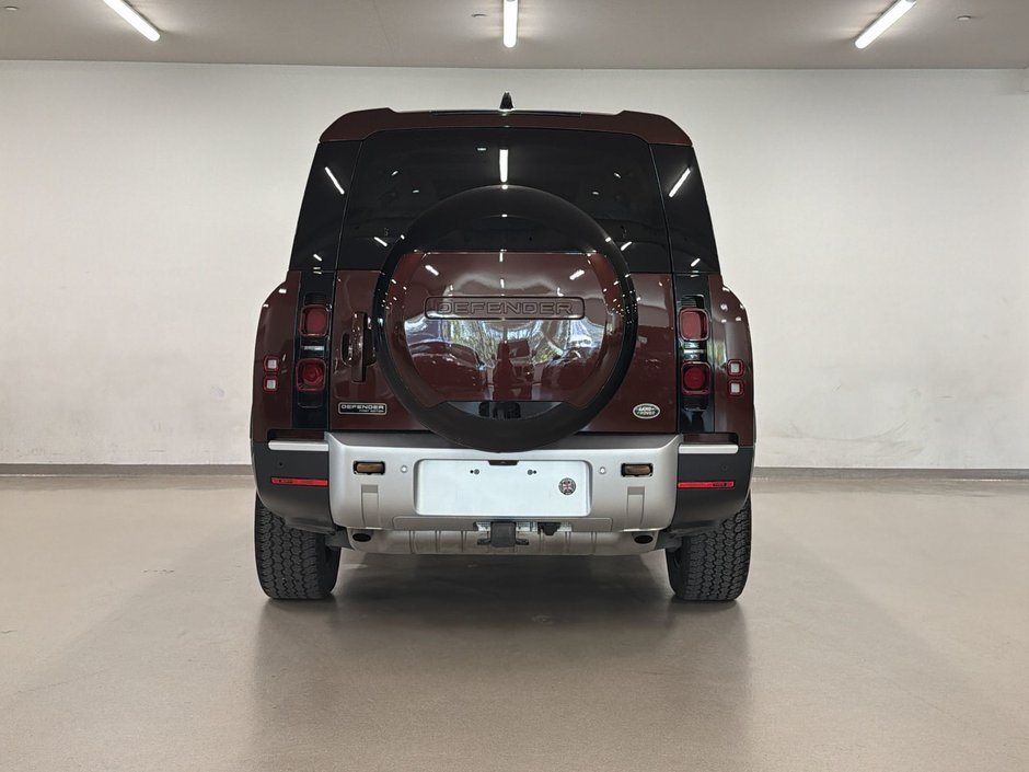 Land Rover Defender 130 P400 First Edition (2) 2023-6