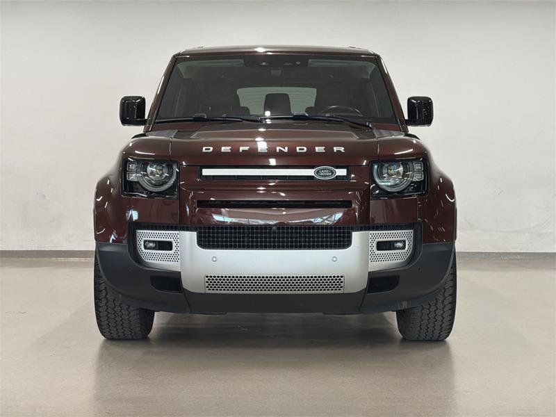 2023 Land Rover Defender 130 P400 First Edition (2)-1