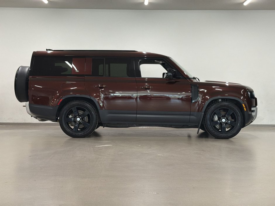 Land Rover Defender 130 P400 First Edition (2) 2023-8