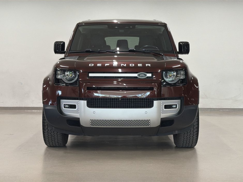 Land Rover Defender 130 P400 First Edition (2) 2023-2