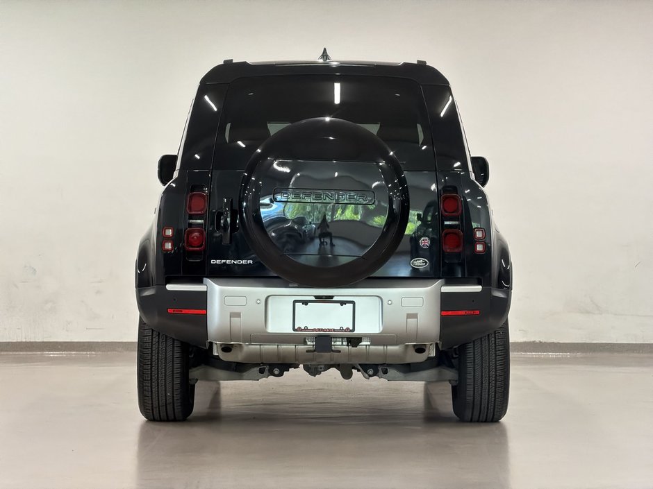 2023 Land Rover Defender 110 P300 S-8