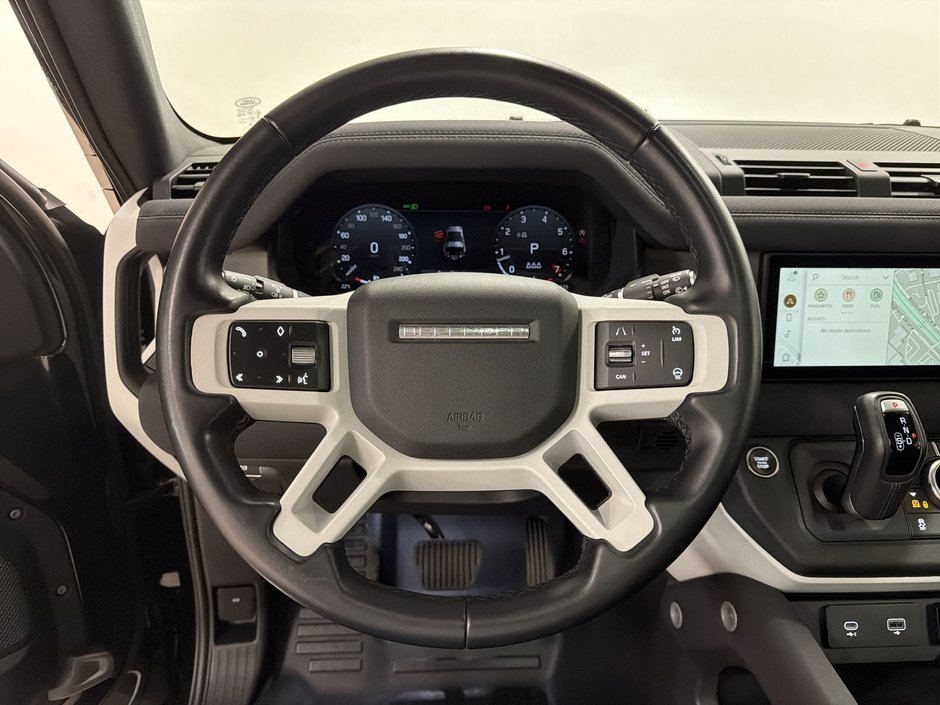 2023 Land Rover Defender 90 P300 S-19